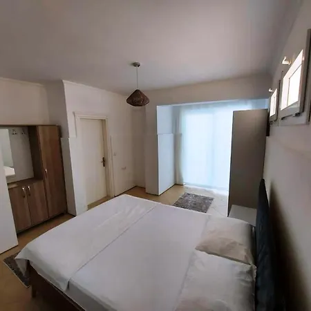 Olympia Apart 4 Apartment